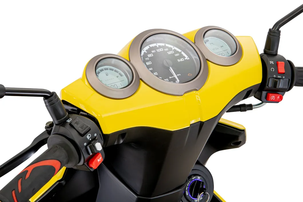 125/150cc EEC Gasoline Motor Scooter New Sportive Scooter Imola