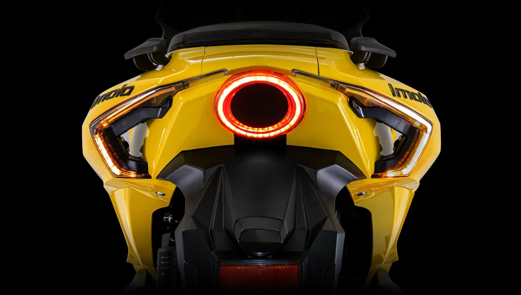 125/150cc EEC Gasoline Motor Scooter New Sportive Scooter Imola