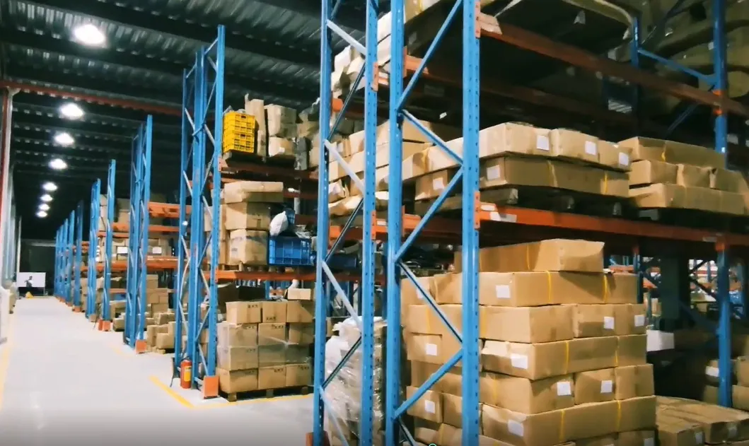 125cc/150cc/200cc/250cc New Design Gas Motorcycle with LED Light From YAMAHA (MT)