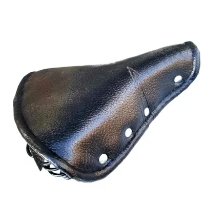 Manufacturers Direct Sales of Old Bicycles and Mountain Bike Saddles