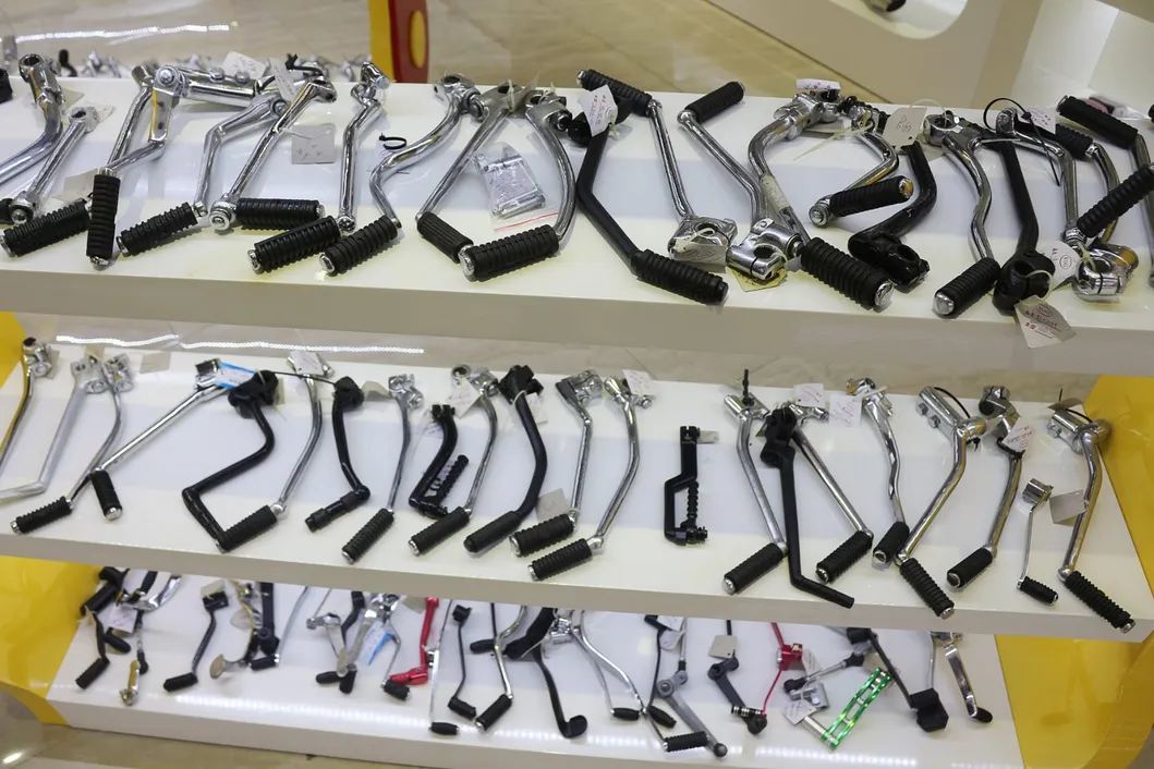 Motorcycle Rear Sprocket Tvs Apache/ Star /Max100r