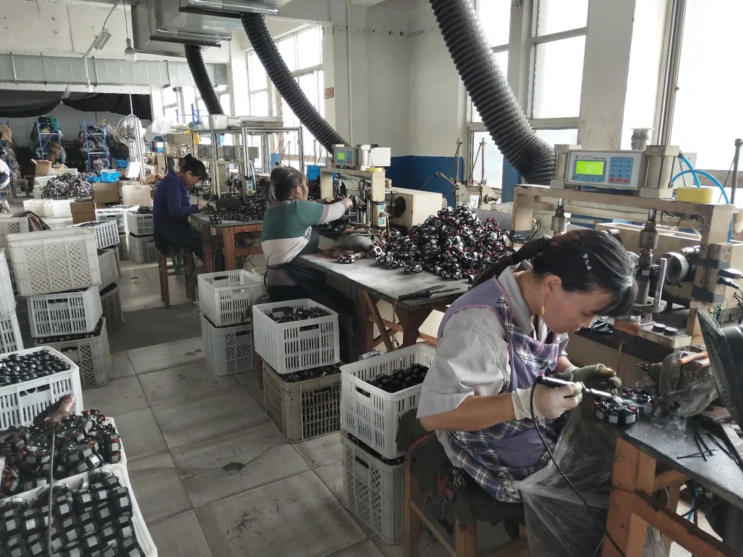 Motorcycle Spare Parts Accessories Morex Genuine Carburetor for CB125t CB250 Original Honda Suzuki YAMAHA Bajaj Kymco