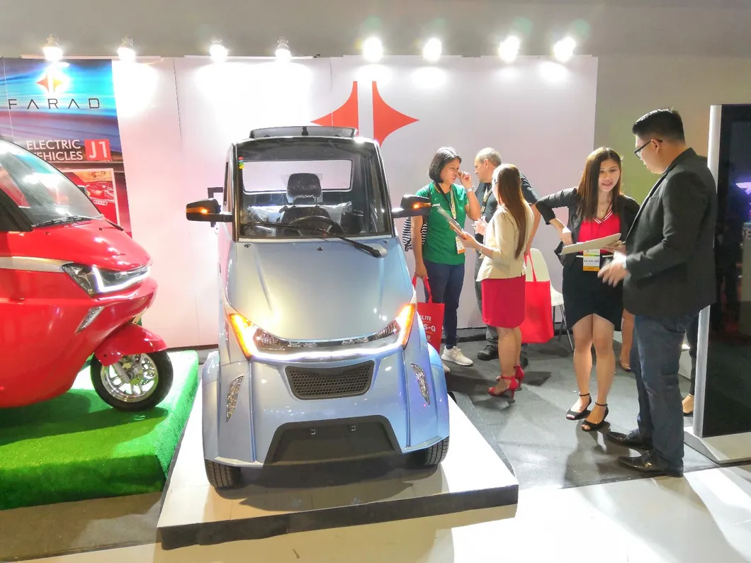 Three Wheel 2 Door L6e Approved Electric Step Vehicle